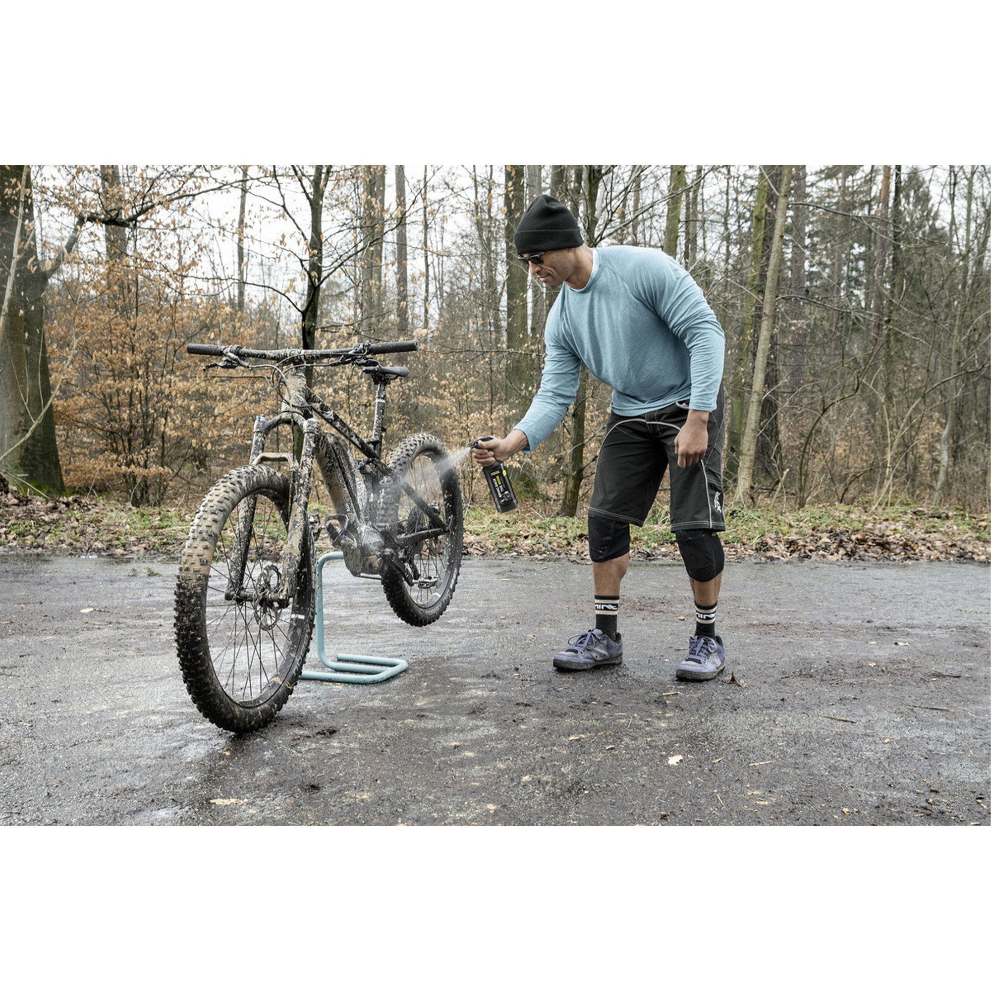 Mountainbike, Fahrradpflege, Kettenreinigung, Schutzausrüstung, Luftaufbereitung