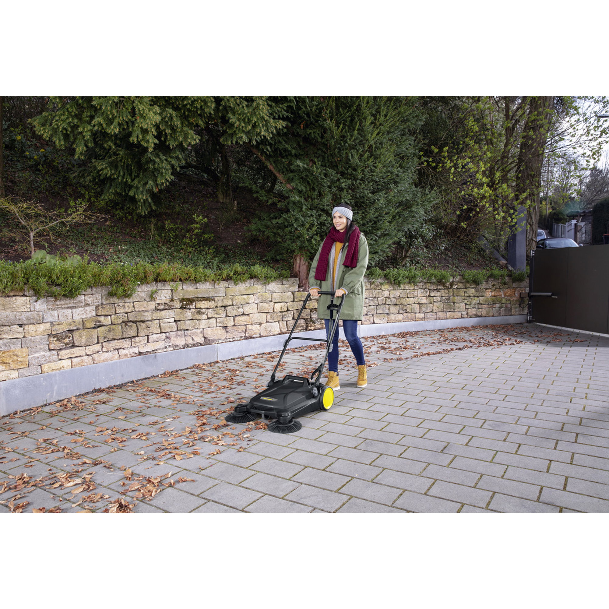 Handkehrmaschine | Kärcher S 4 Twin Go!Further