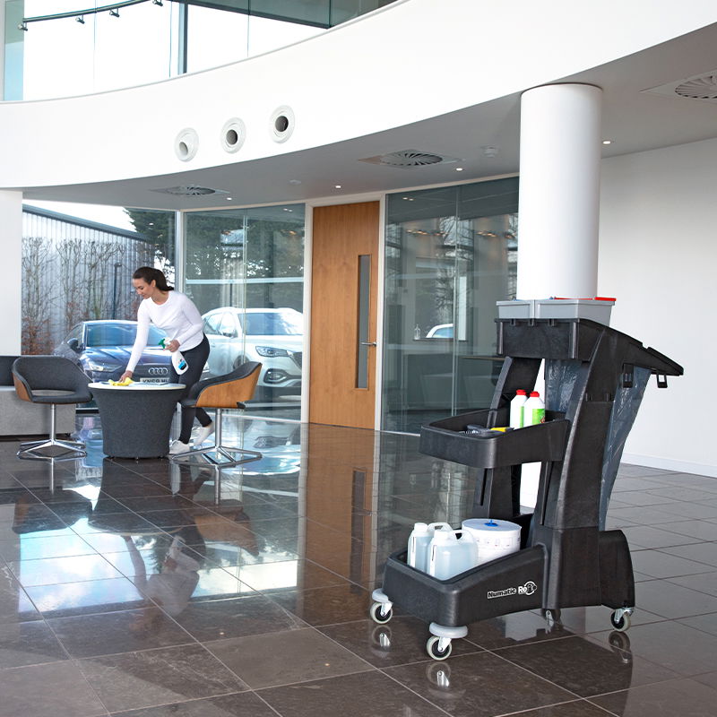 Reinigungswagen Numatic MM6