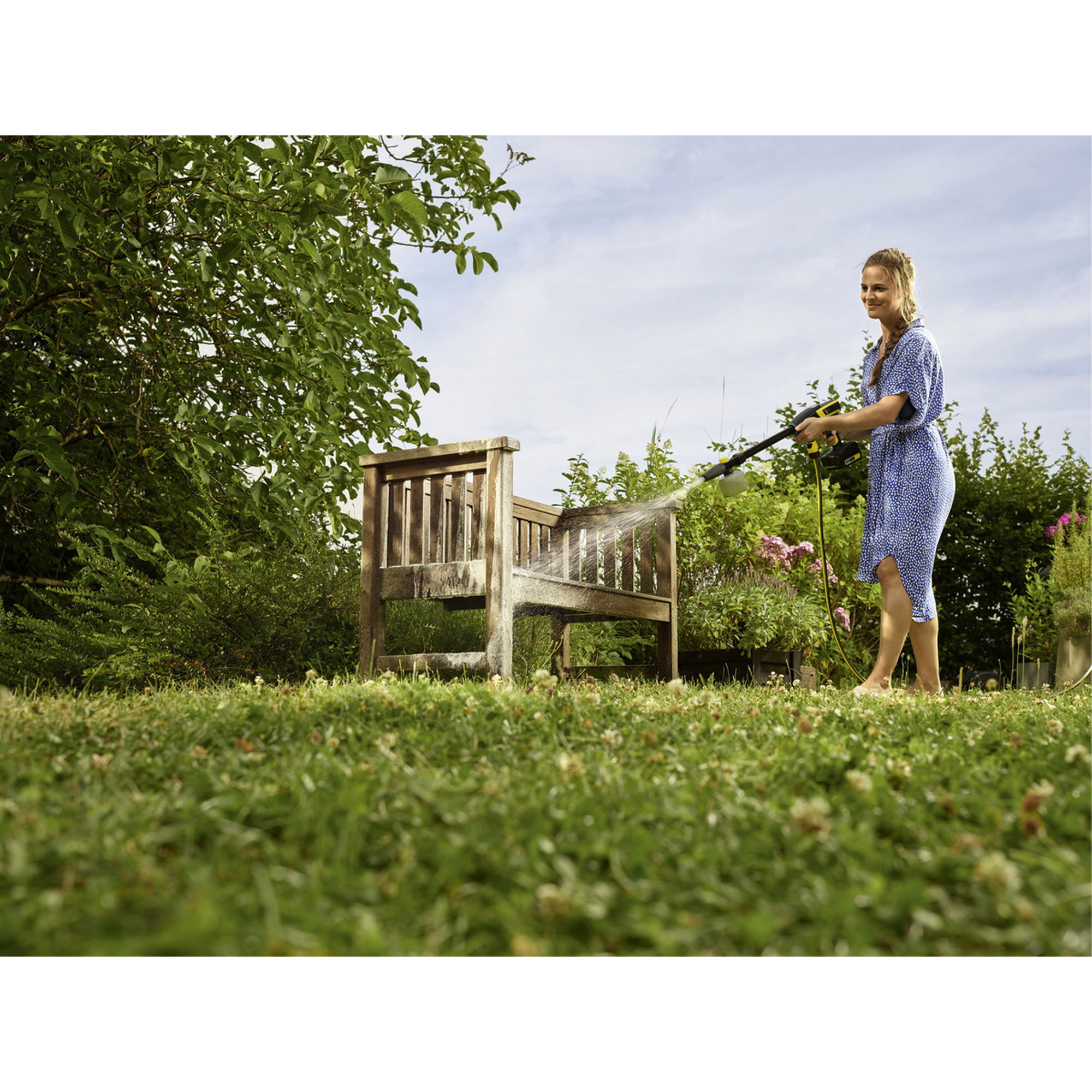 Garten, Bewässerung, Trittstuhl, Holzbank, Rasenschaum