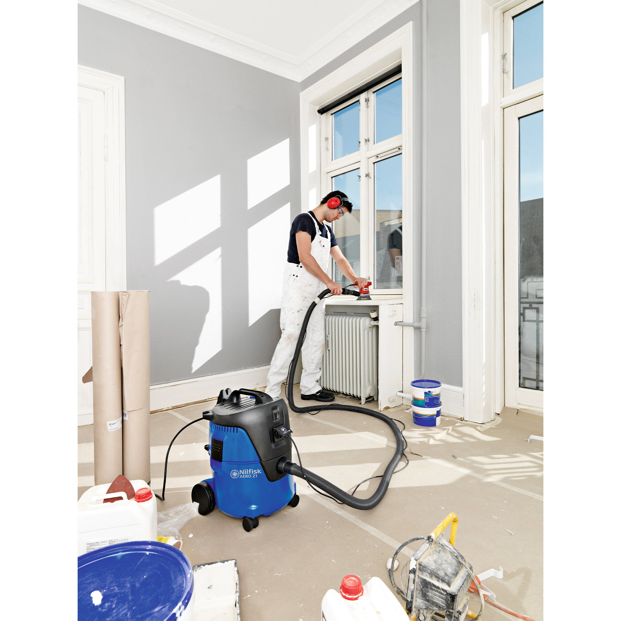 Wet and dry vacuum cleaner | Nilfisk AERO 21-01 PC CH