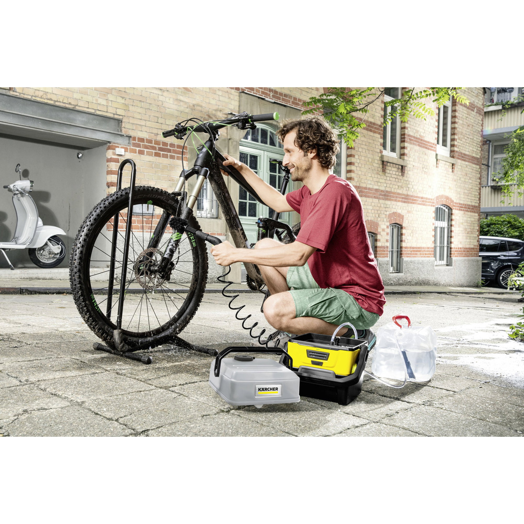 Mobile Outdoor Cleaner | Kärcher OC 3 + Adventure