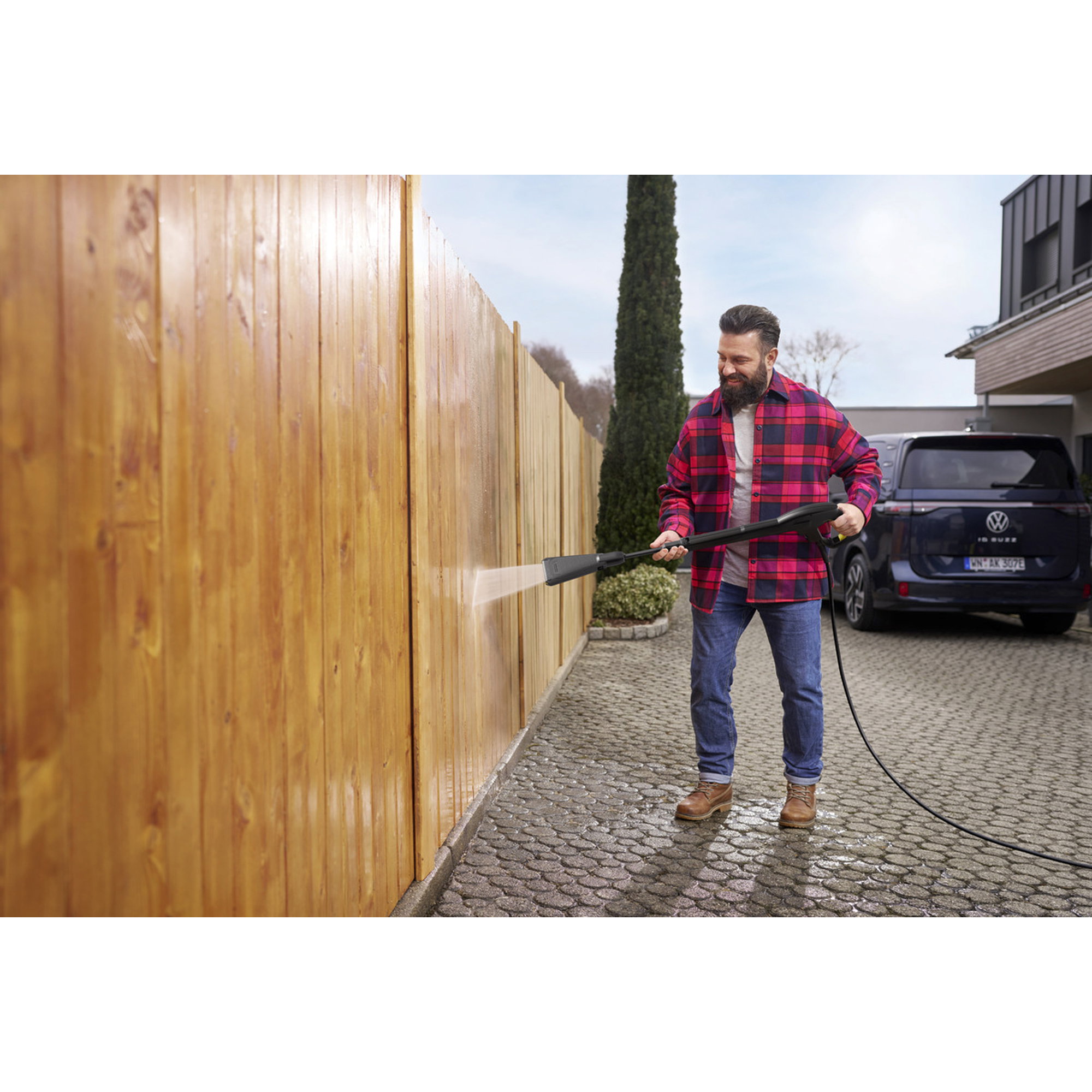 Druckreiniger, Handschw(n)g?, Strahler, Holzzaun, Garten