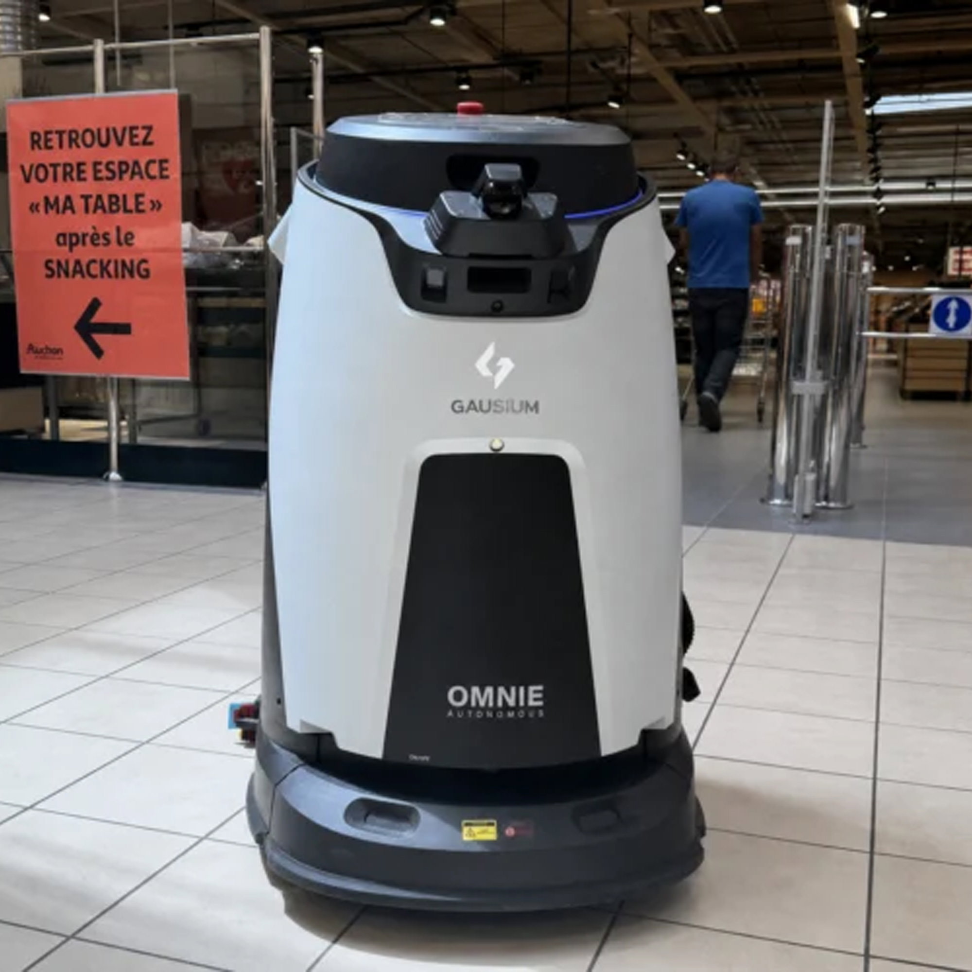 robot, reinigungsroboter, autonomer schrubber, omnile, gausium