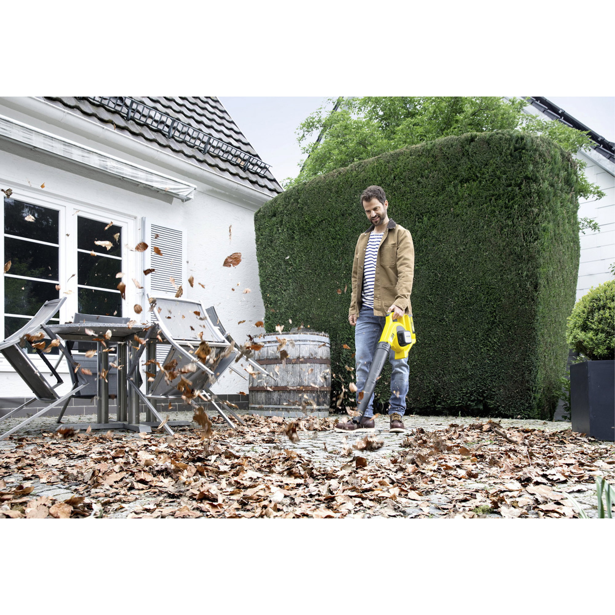Harke, Gartenpflege, Laub, Akku-Staubsauger, Schwarz-grau?