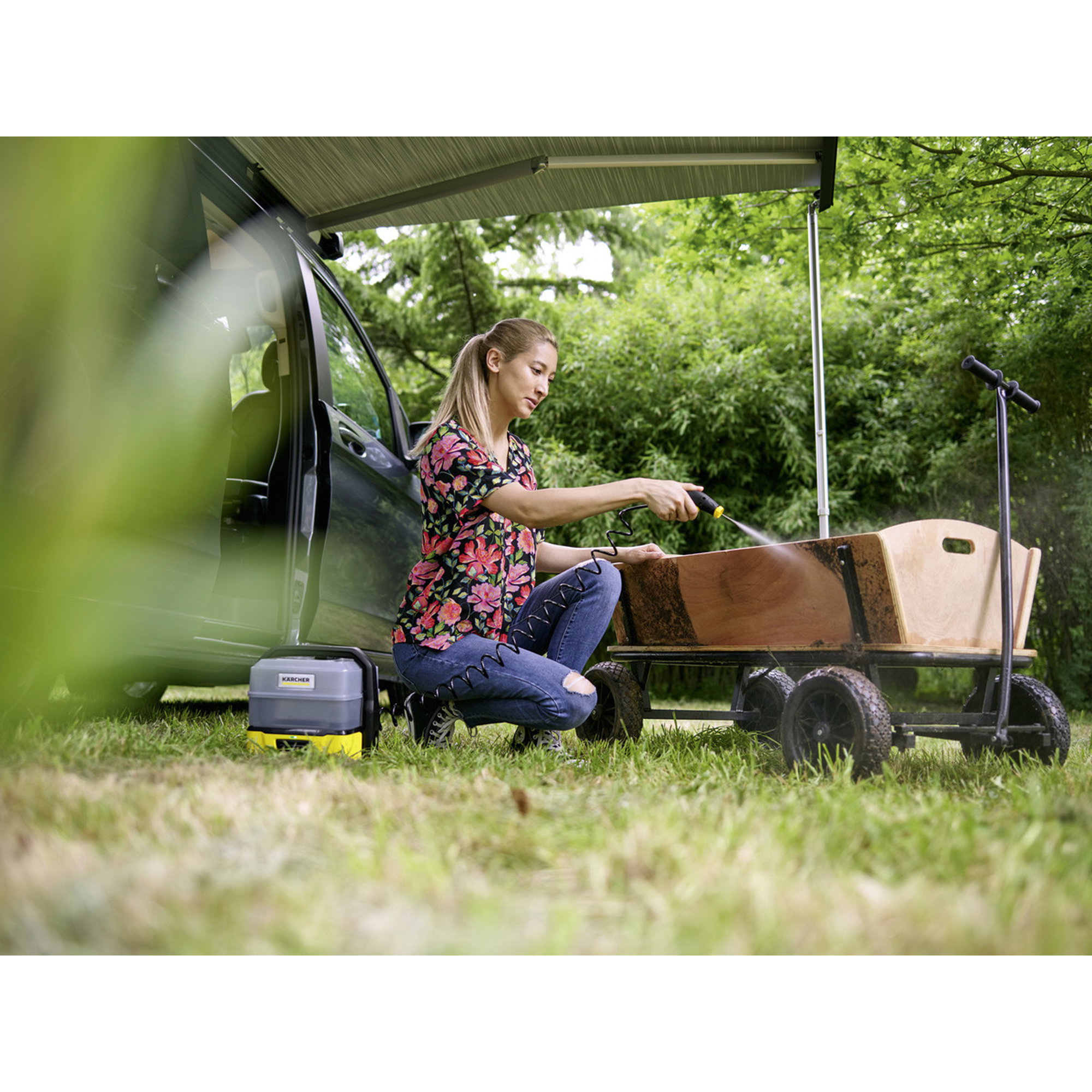 Mobile Outdoor Cleaner | Kärcher OC 3 Plus