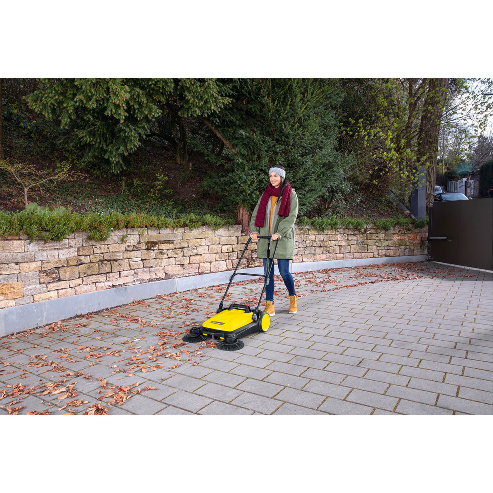 Push Sweeper Kärcher S 4 TWIN