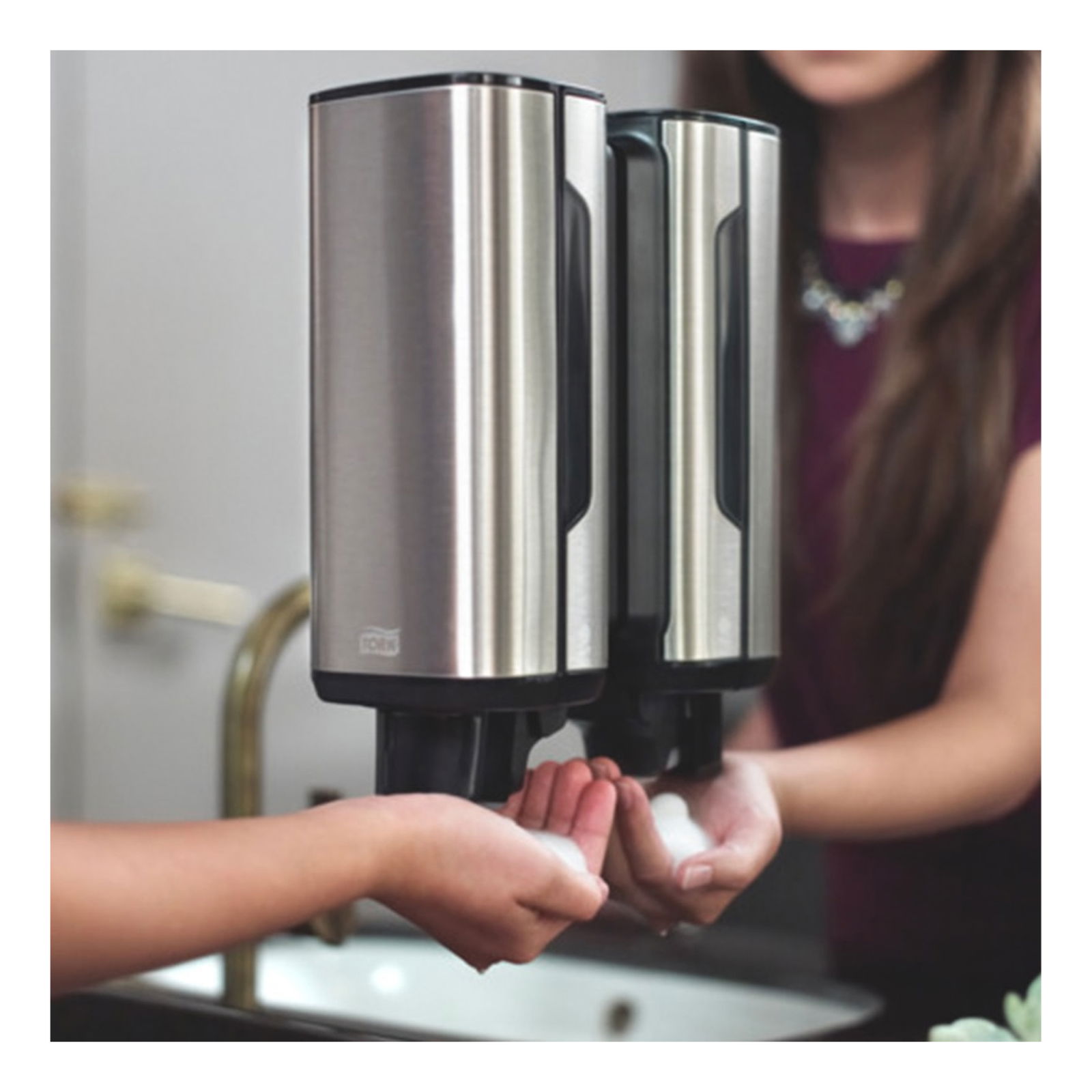 Tork 520501 S4 Sapone in schiuma delicatamente profumato per le mani 1000 ml