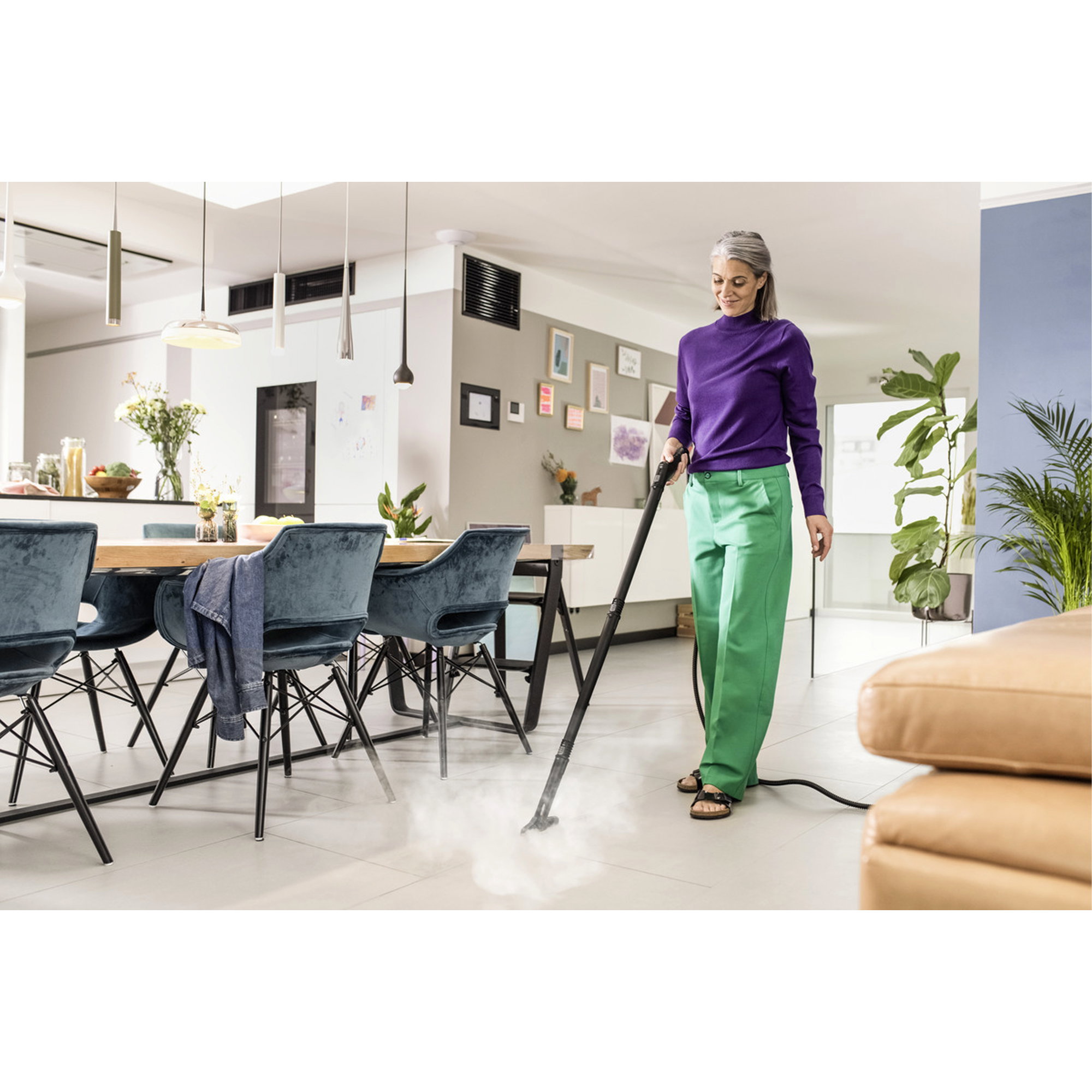 image Reinigung, Dampfreinigung, Aufrecht Staubsauger, Haushalt Büro, grüne Hose