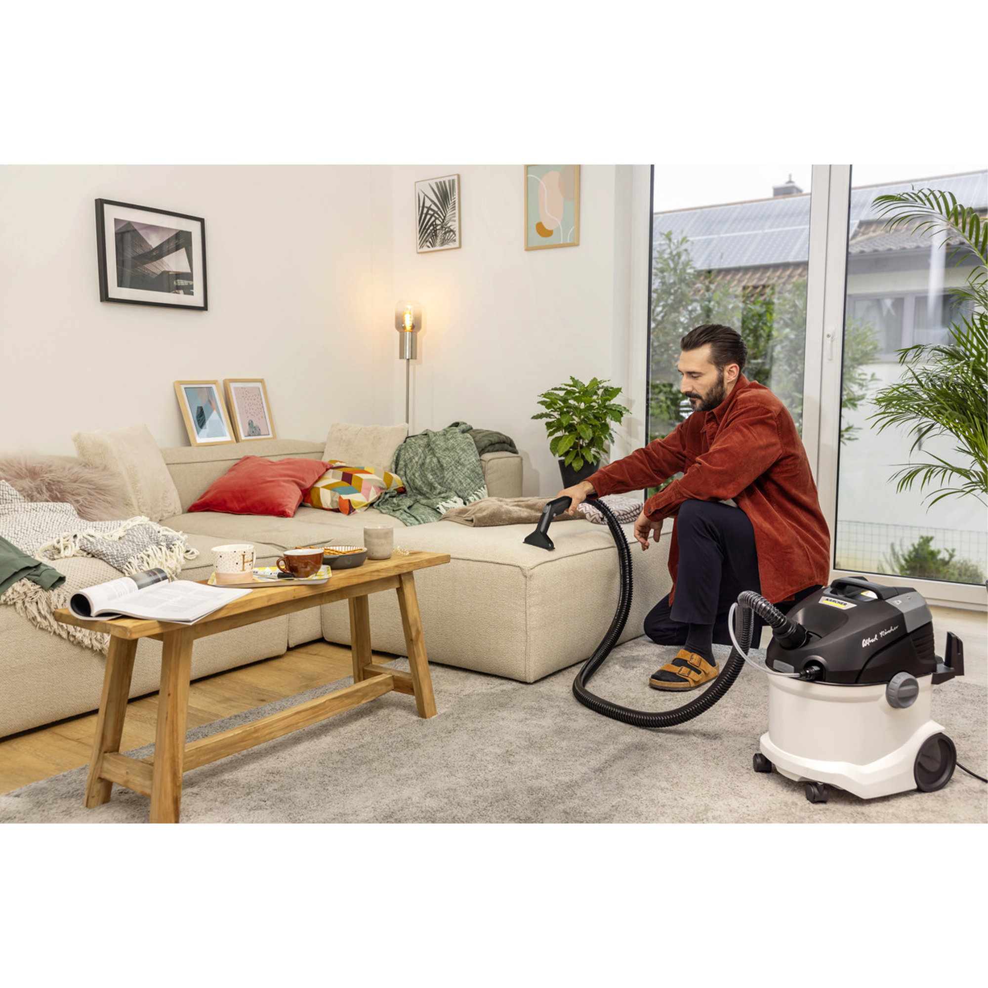 Staubsauger, Sessel, Wohnzimmer, Kabelzug, Hose auslegen